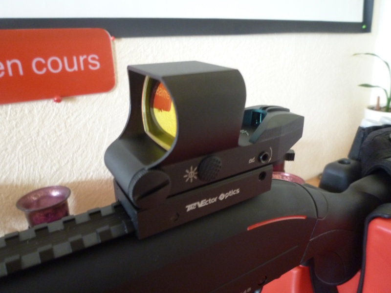 Viseur holographique Tac Vector Optics Savage  P1030210