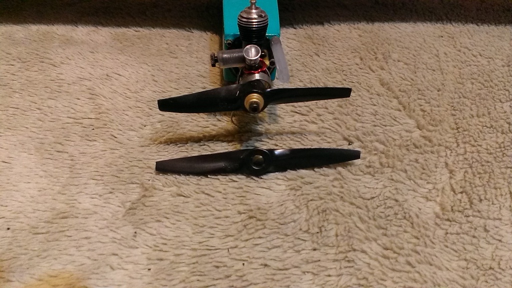 Cox .01 /.02 /.05 /.09 /.15 Speed Planes - Page 2 Imag2713