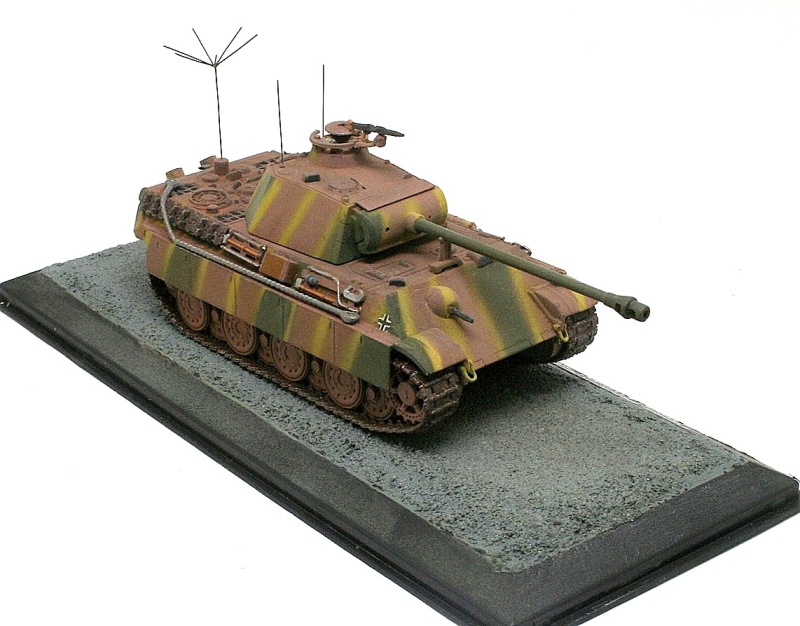 [HASEGAWA mod.] Panzerbefehlswagen V Panther Ausf.G (Sd.Kfz. 267) (18) Sdkfz_24