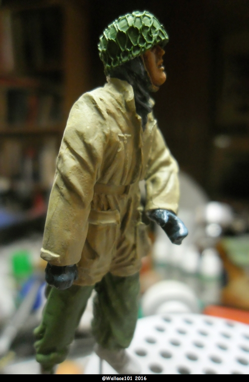 Fallschirmjäger (Jagdtiger crew 4) MK35 Eduard 1/35 Terminé :D Bleu_l11