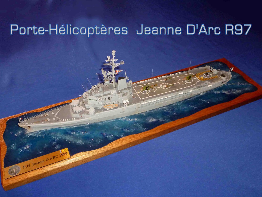 Croiseur porte-Hélicoptères R97 JEANNE D ARC  Réf 81034 Jeanne16