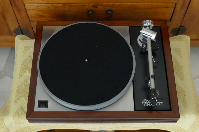 Linn Sondek LP12 turntable with Linn Ittok LV II Tonearm (Used) SOLD P1110514