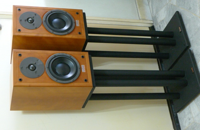 Dynaudio Contour 1.3 Loudspeakers with original stand (Used) SOLD P1110845