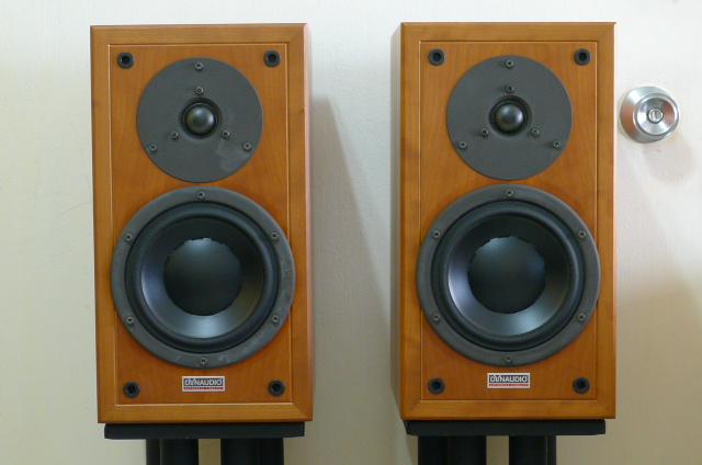 Dynaudio Contour 1.3 Loudspeakers with original stand (Used) SOLD P1110846