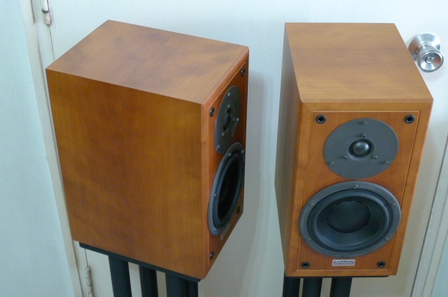 Dynaudio Contour 1.3 Loudspeakers with original stand (Used) SOLD P1110928