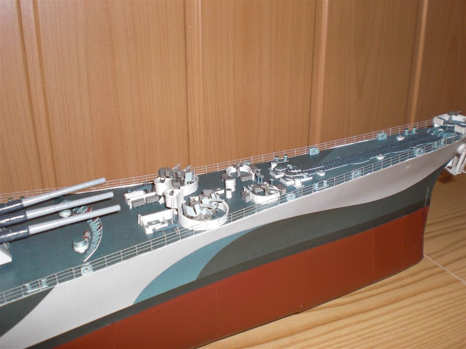 USS Missouri GPM (Katalog-Nr.242 -13/2005) 1:200 gebaut von Uwe Grawunder Cimg0312