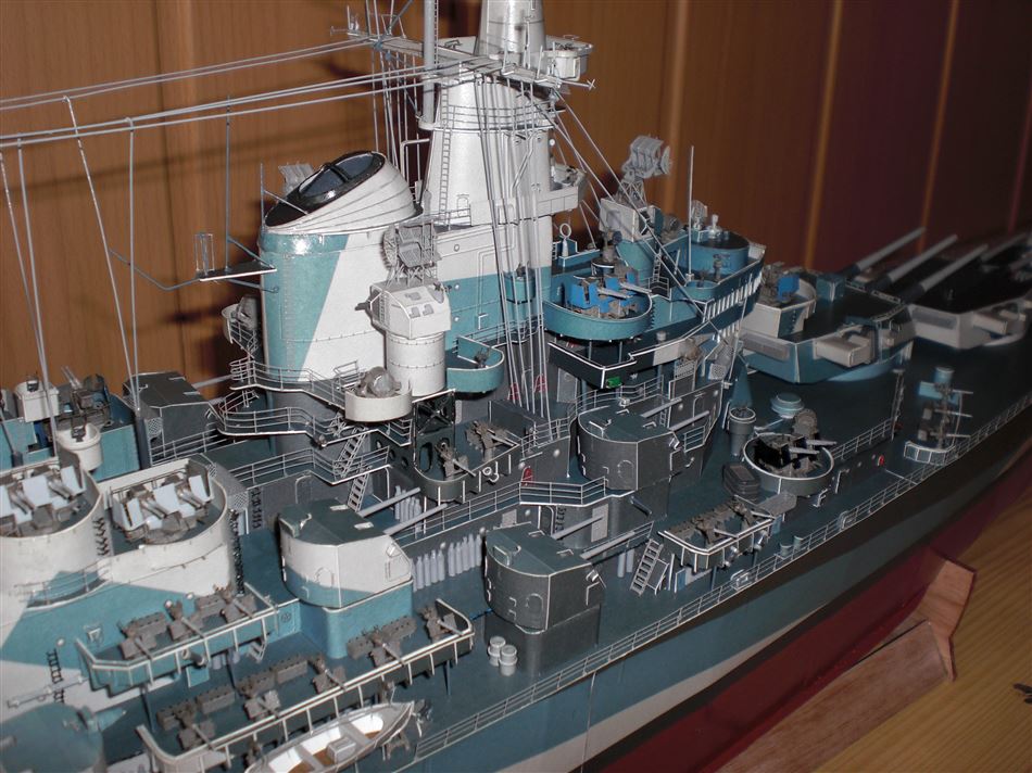 USS Missouri GPM (Katalog-Nr.242 -13/2005) 1:200 gebaut von Uwe Grawunder Cimg0318