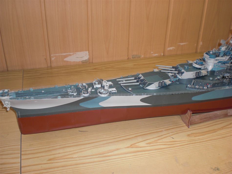 USS Missouri GPM (Katalog-Nr.242 -13/2005) 1:200 gebaut von Uwe Grawunder Cimg2212