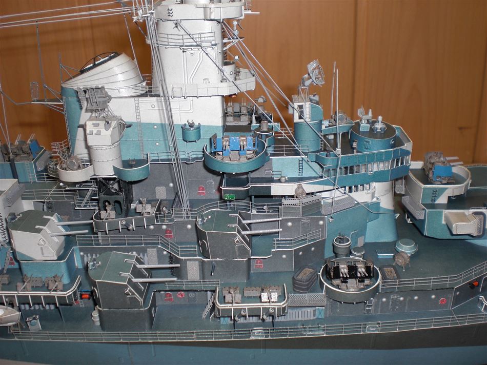 USS Missouri GPM (Katalog-Nr.242 -13/2005) 1:200 gebaut von Uwe Grawunder Cimg2324