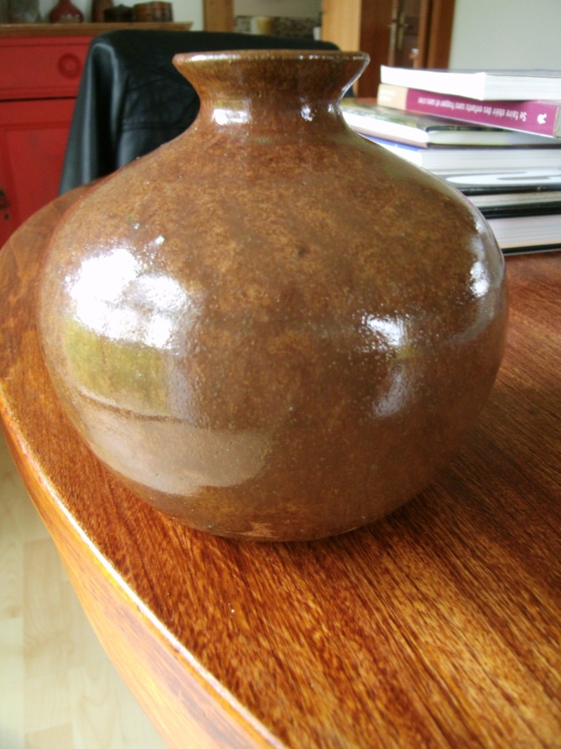 vase glaçure céladon brun à identifier Apdc0511