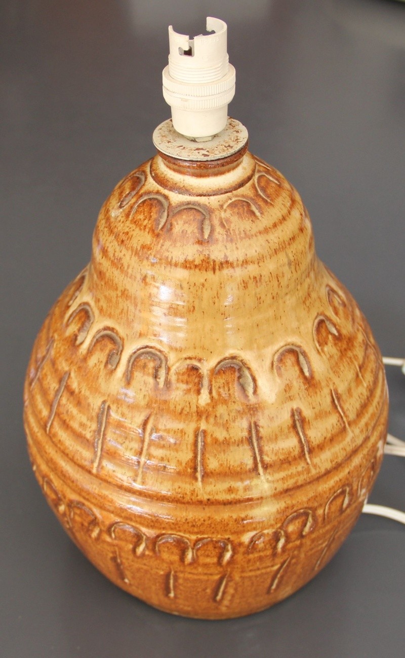 Very large lamp base. Img_0027