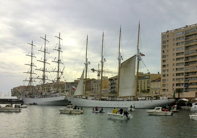 Sète, anniversaire du port 23 au 28 mars 2016 - Page 2 Mm110