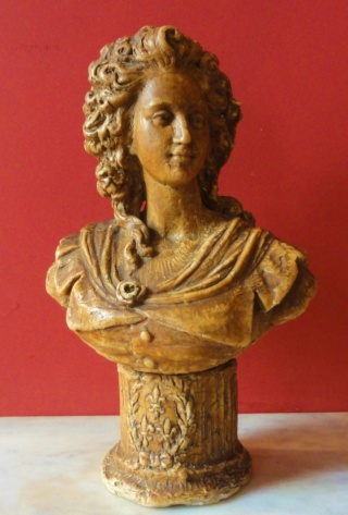 Par Lecomte, buste de Marie-Antoinette ou de Madame Elisabeth? 10025012