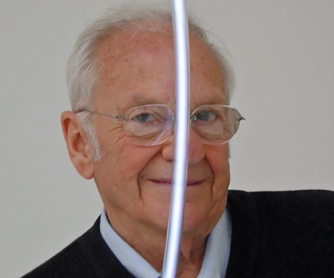 All'età di 90 anni è morto l’artista francese François Morellet. Scultore della luce al neon. Franyo10