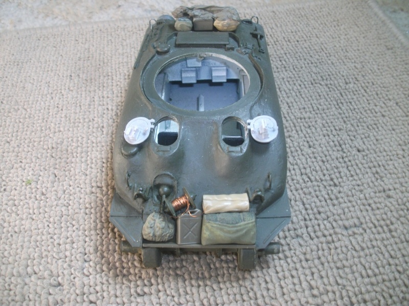 Sherman M4A1 1/35 changement d' affectation 00412