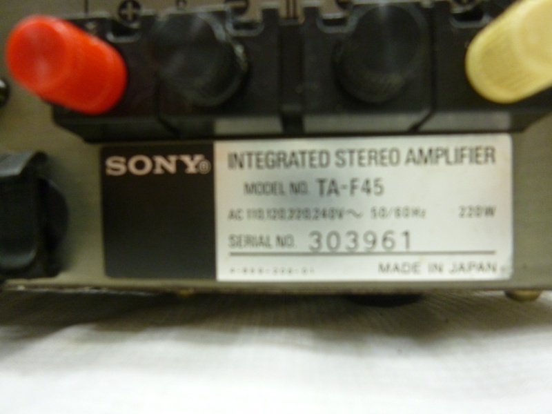 Sony TA-F45 Stereo Integrated Amplifier- SOLD P1020427