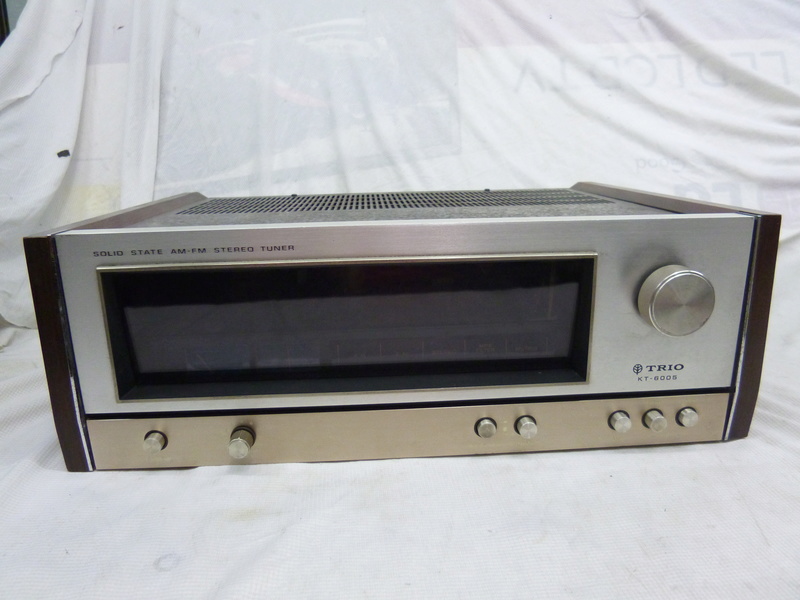  TRIO KT-6005 burr navy blue radio -Sold P1020428