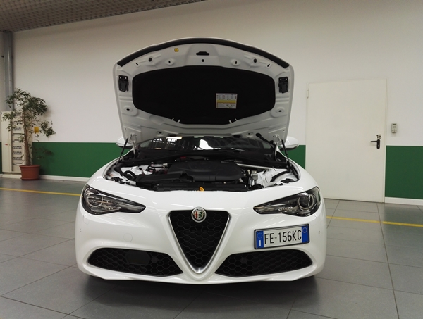 Alfa Romeo Giulia Img_2017