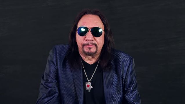 Ace Frehley News ! - Page 23 Acefre10