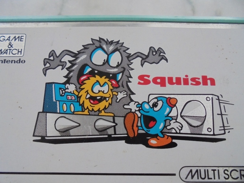 vendo CONSOLE NINTENDO SQUISH 1986-POKEMON PIKACHU COLOR2000- Dsc06819
