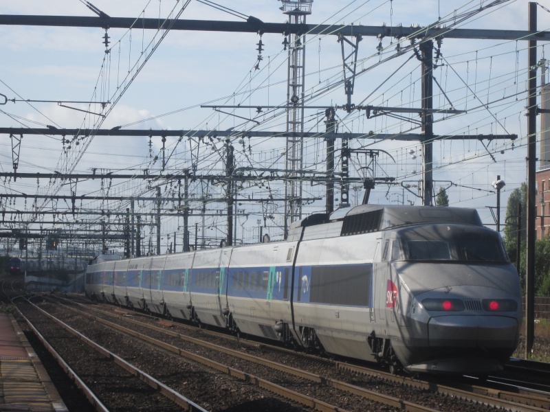 [TOPIC FERROVIAIRE] Photos et vidéos des trains de la SNCF en Champagne Ardenne et ailleurs - Page 2 Img_0211
