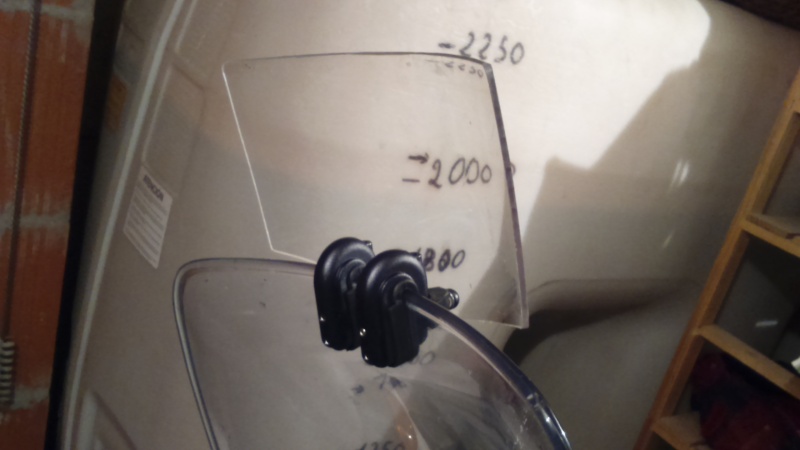 Tuto fabrication déflecteur de bulle avec une visière de casque Dsc_0118