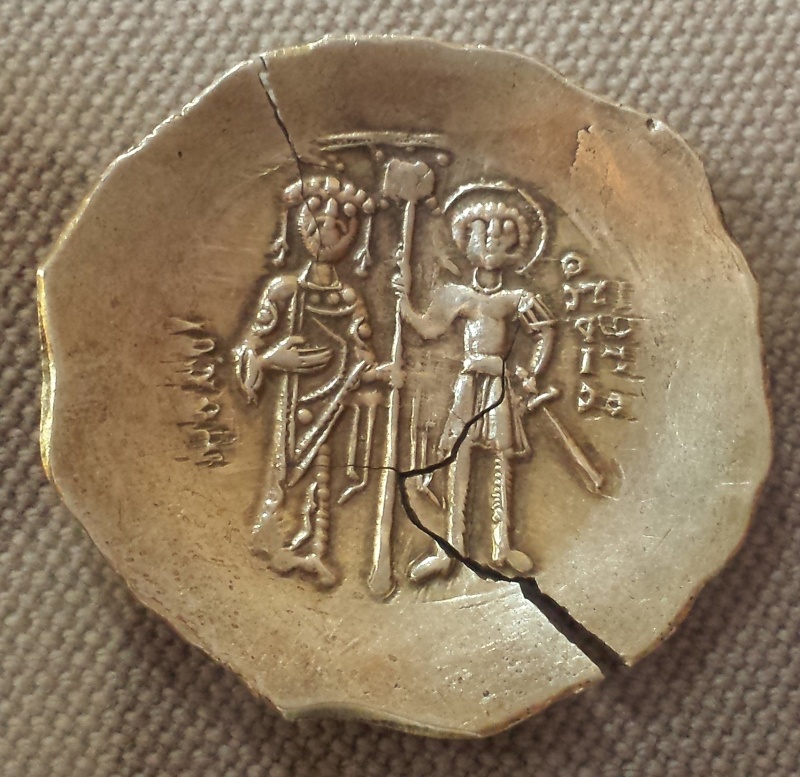Byzantine en électrum ... ? Oui Aspron trachy (scyphate) de Jean II Comnène 20160516