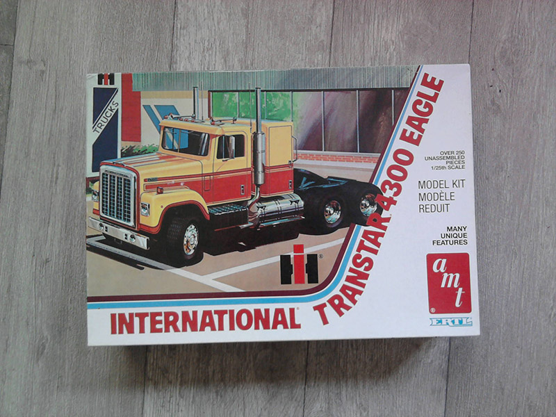 Ertl International Transtar 4300 Custom 1:25 01_11