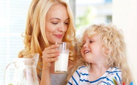 نصائح للتعامل مع الطفل الذي يكره الحليب 11111512