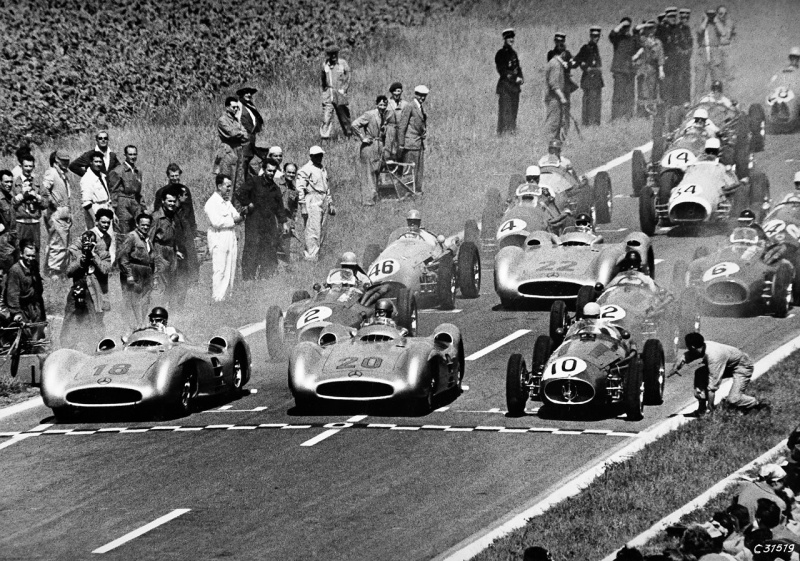 mercedes - pièce unique Mercedes Fangio GP de Reims 1954 Depart10