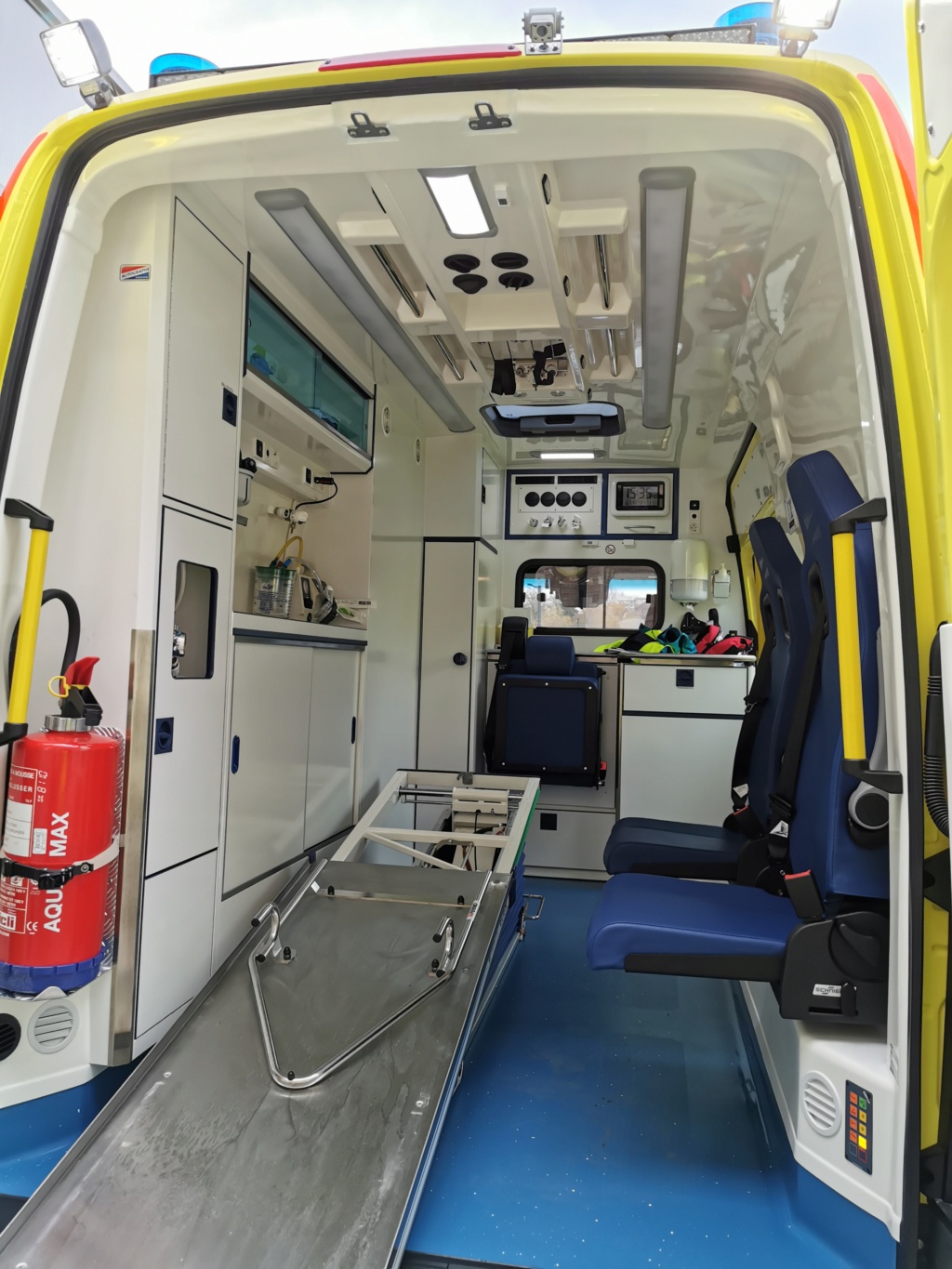 2 nouvelles ambulances pour la zone  du Brabant wallon Img_2021