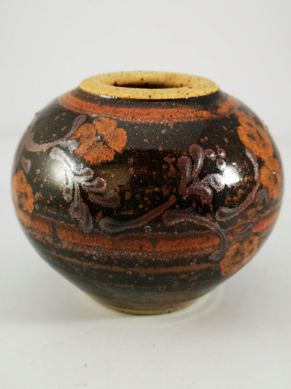 Tenmoku glaze small vase possibly V or JJ mark?  Img_2040