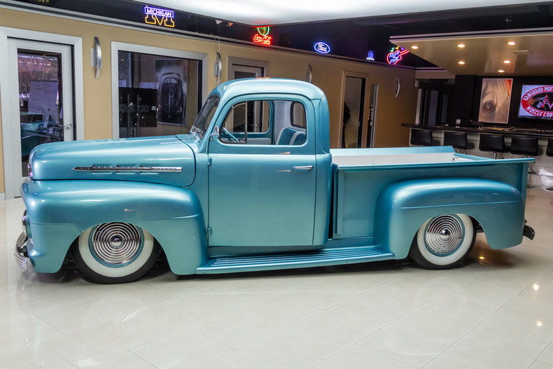 1951 Ford Pick Up - The Glass Pearl - Jones Rod and Custom 26345810