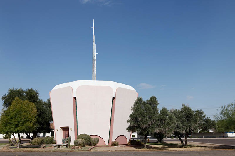 Eglises et lieux de culte space age - Vintage Chapel and Church 74854210