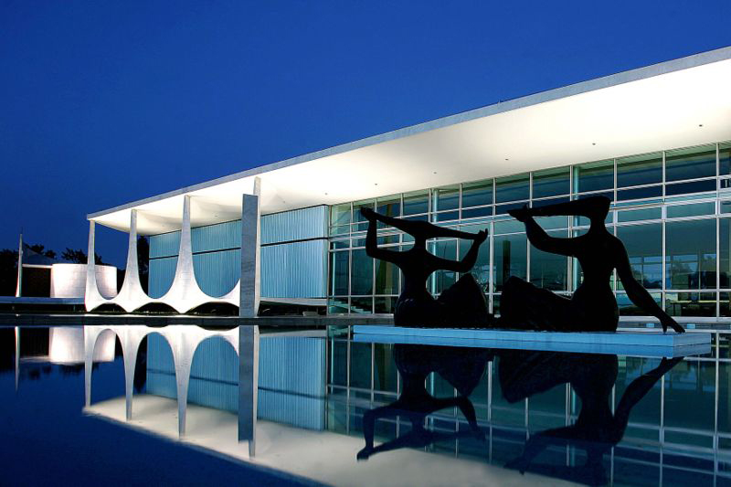 Oscar Niemeyer - architecte et  designer (1907 - 2012) Palaci11