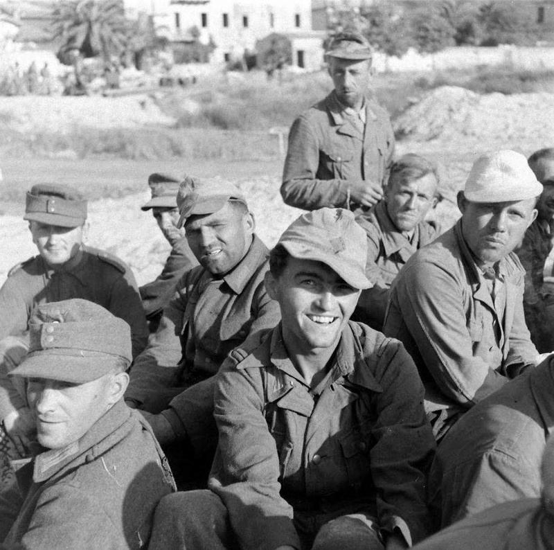 Prisonniers 90° Pz Division - île d'Elbe juin 1944 12347810