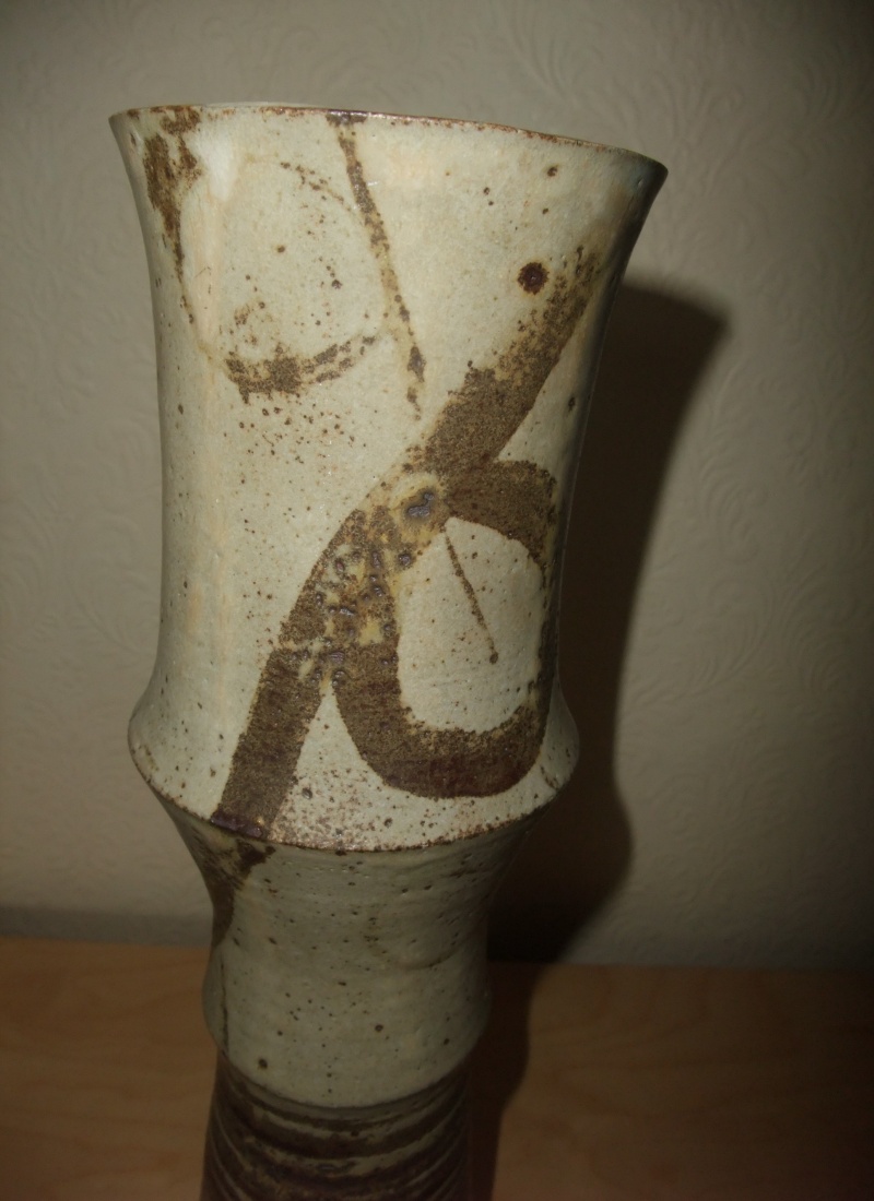 Tall 'Totem' Floor Vase Signed G? E Ray, TH.E. and 741 Dscf1011