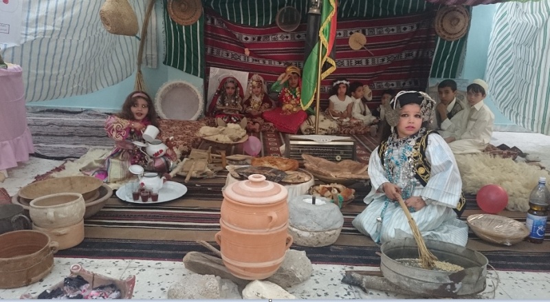 معرض العلوم والتراث الشعبي 04-210