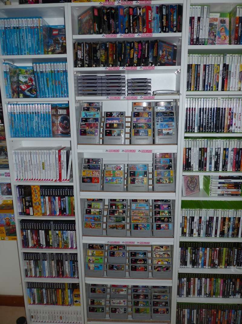 Présentoir super nintendo et/ou présoitoir megadrive P1100216