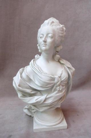 Collection bustes de Marie Antoinette - Page 4 23305010