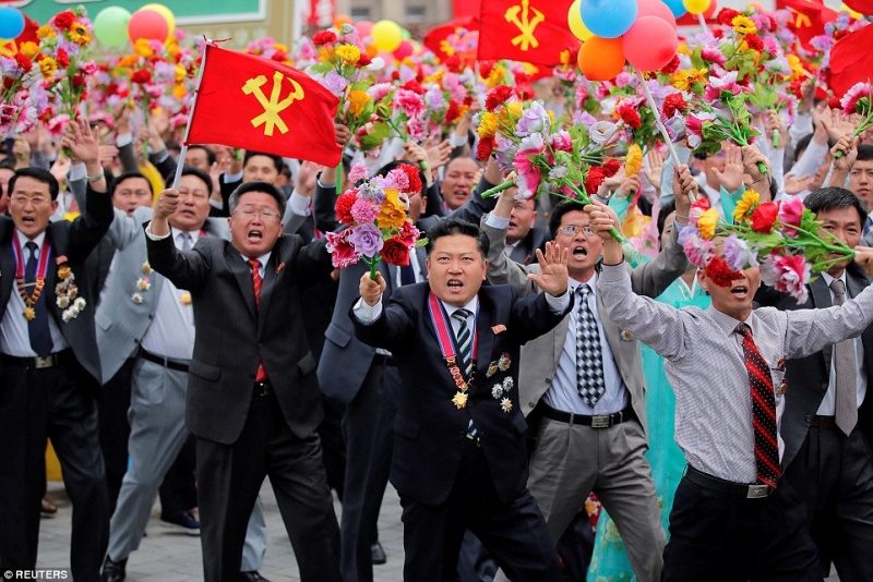 North Korea celebratory pics 34034610