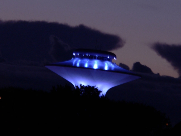 UFO flying saucer ships and alien sightings pics Ufobb10