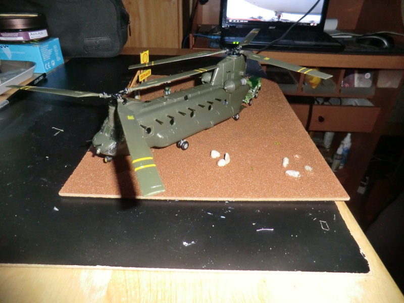 montage d'un Chinook MKI - Page 3 Chinoo85