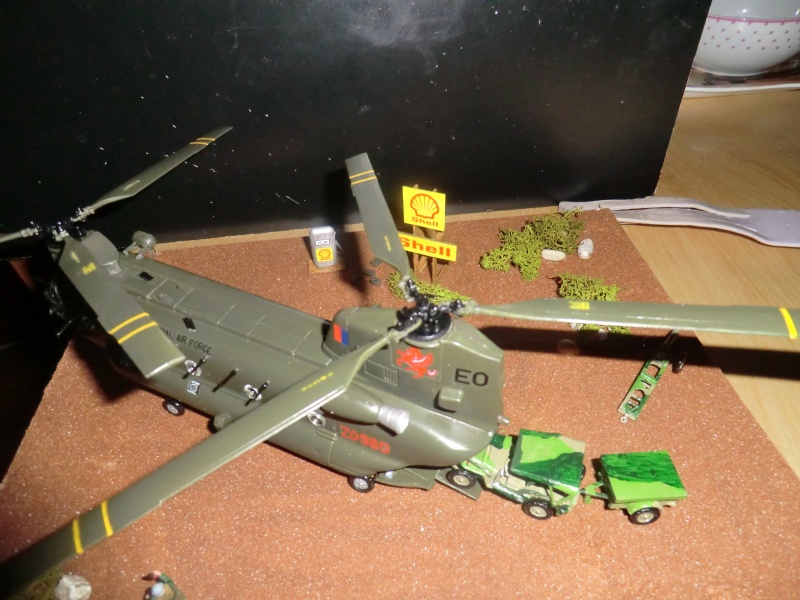 montage d'un Chinook MKI - Page 4 Fin_ch20