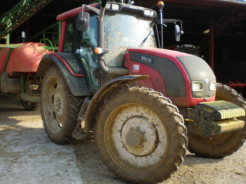 Concours du tracteur le plus cradingue - Page 13 P5020011