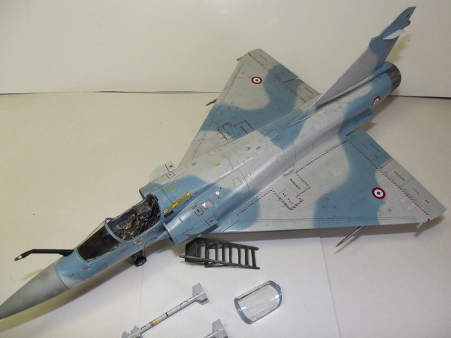 MIRAGE 2000C KINETIC 1/48 - Page 2 Dscf3468