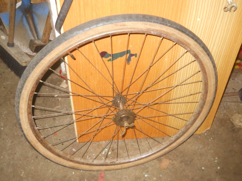 Motobecane année 60/70, novice en restauration - Page 4 Dscn8123