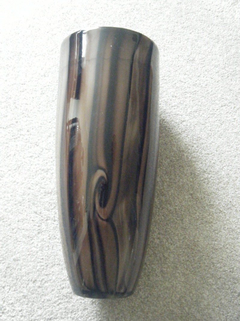 16" tall brown marbled glass vase : weighs 2.8kg Dscf6117
