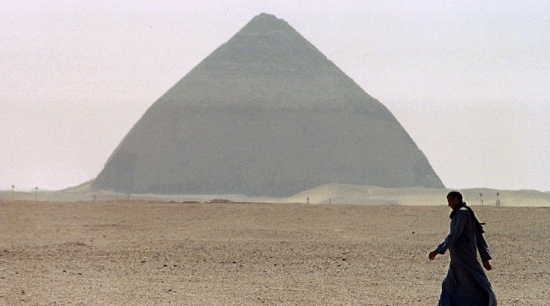 Space particles inside Egyptian pyramids may hold key to their creation Image143