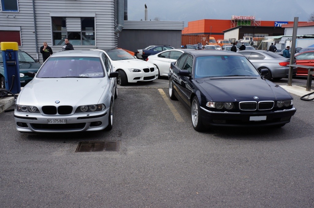 740i 2001 Orientblau Metallic - Page 2 Dsc04311